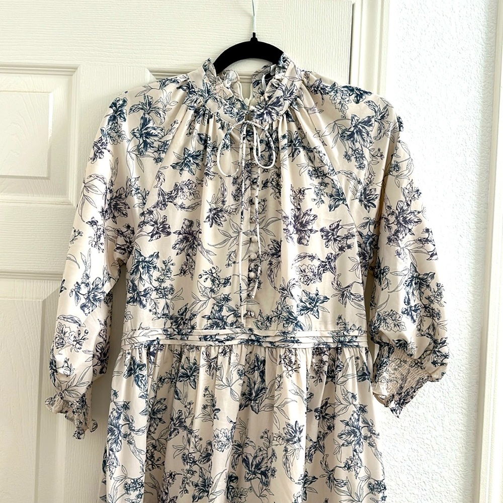 Dainty jewell dress